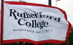 [Flag of Rutherford College, North Carolina]