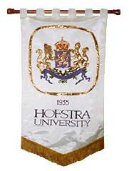[Flag of the Hofstra University]